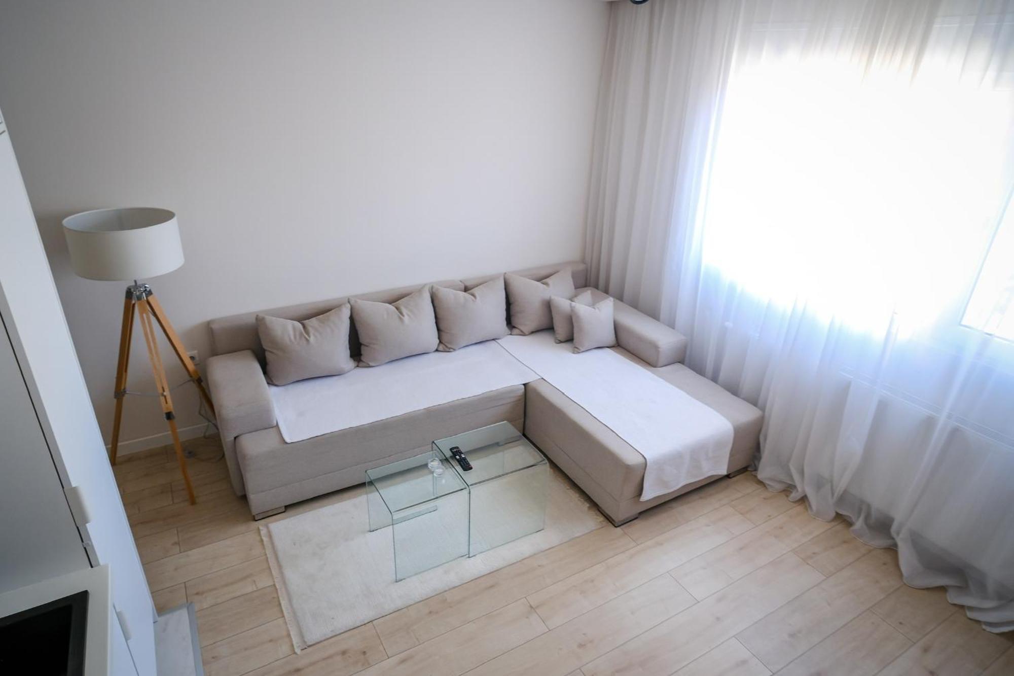 Apartment In Nis, Center! Brand-New Kültér fotó